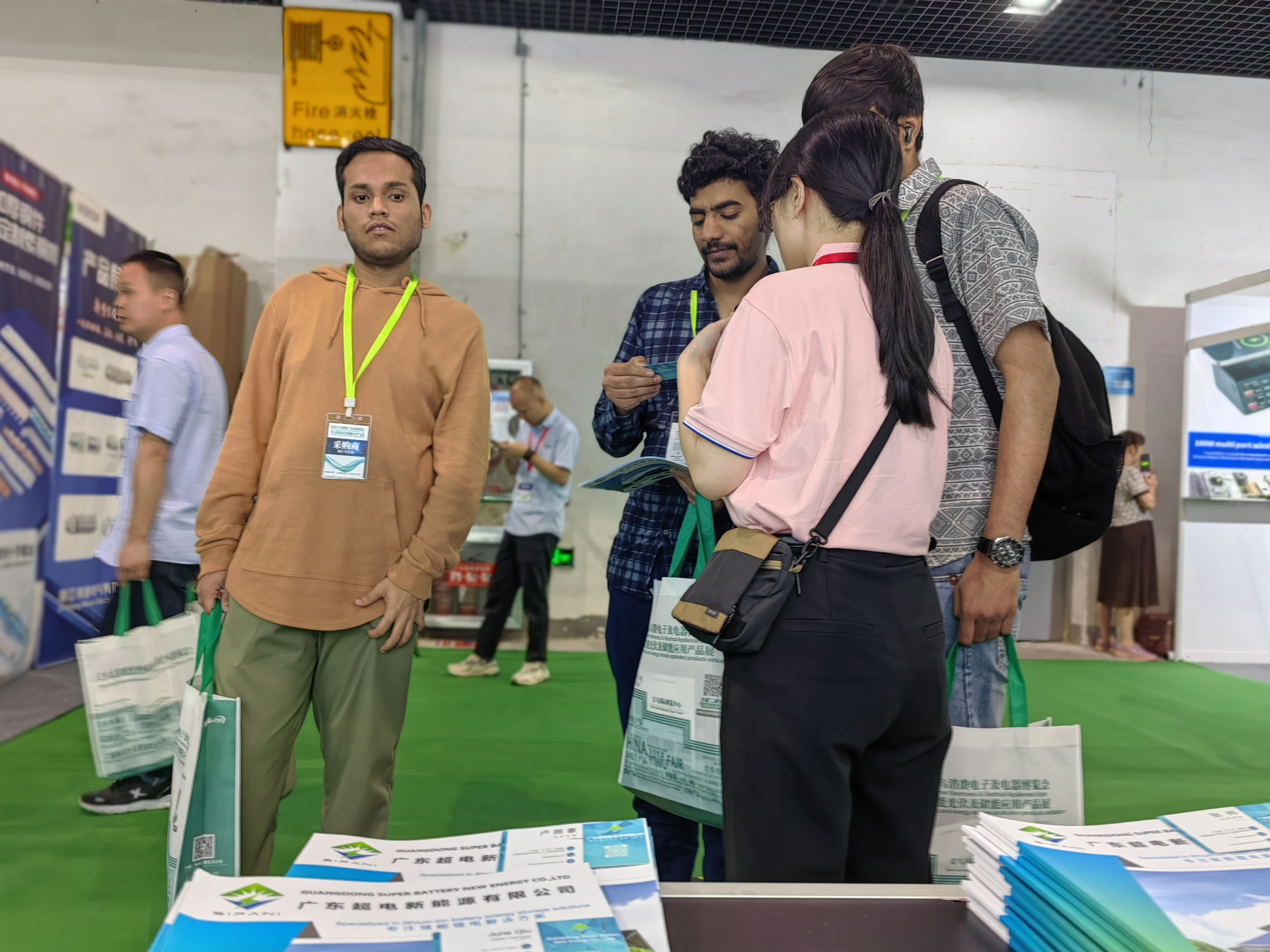 Wall Mount Lithium Iron Battery 48v 200ah Bateria de ferro de lítio para montagem em parede 48v 200ah