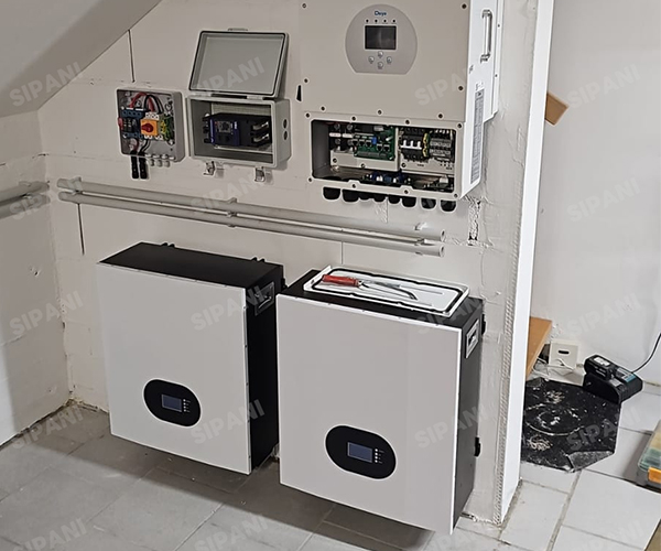 Baterias montadas na parede SIPANI 20KWH, as guardiãs do calor no inverno alemão