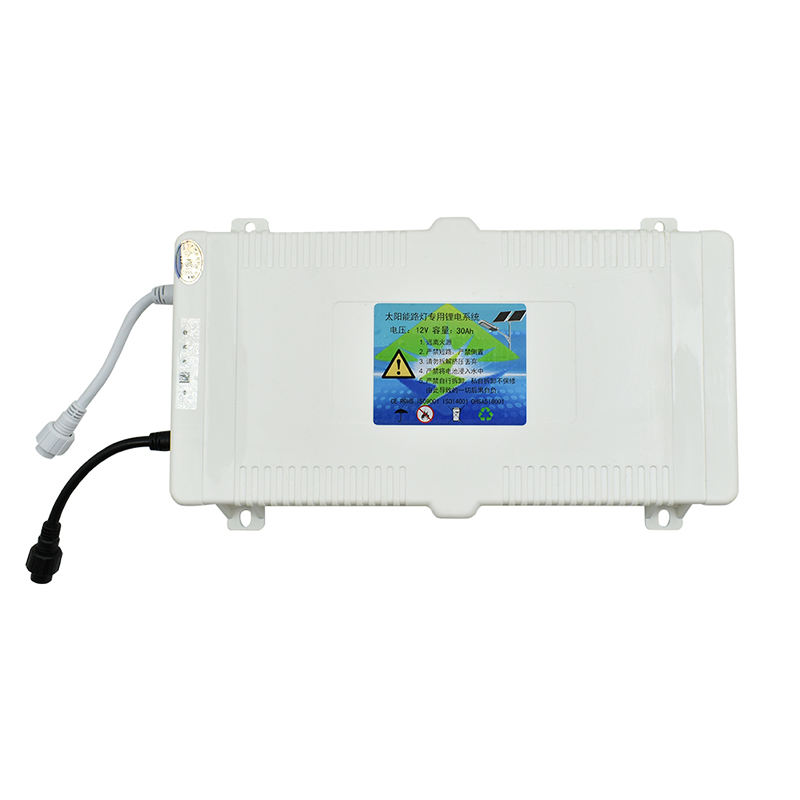 Pacote de bateria de lítio recarregável à prova d'água integrado de controle 25,6v 6ah~60ah para luz de rua de LED solar 20w 40w 160w