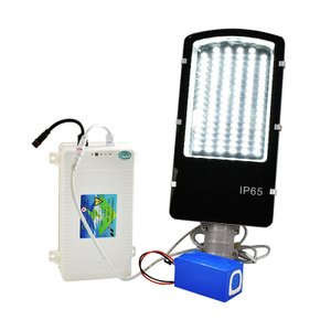 Pacote de caixa de bateria de lítio recarregável à prova d'água integrada de controle 12v 15ah~100ah uso para luz de rua de LED solar 20w 60w 130w